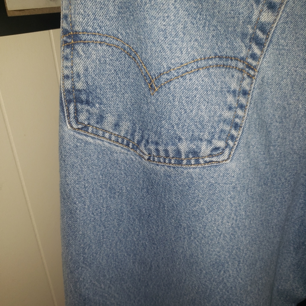 Levi's - Picture 5 of 5